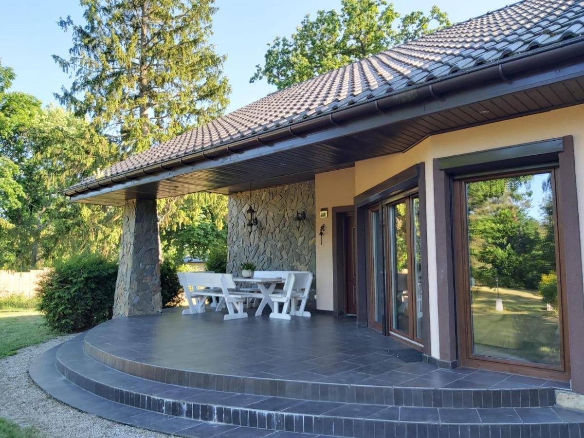 Domek Pod Pobierowem Gostyniec Exterior foto